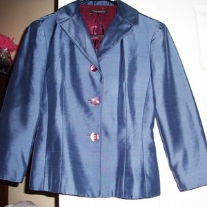 Periwinkle Blazer small is being swapped online for free