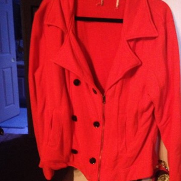 Old navy sweater is being swapped online for free