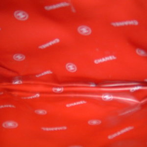 Chanel Parfum Cosmetic Bag is being swapped online for free