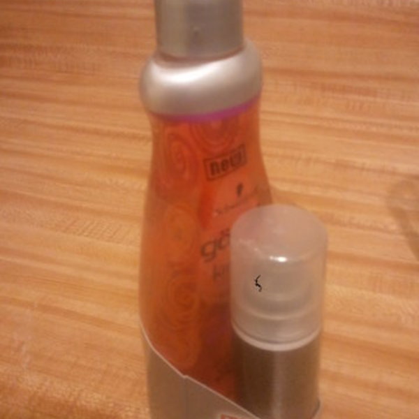 NEW Got2B kinky gloss hair spray gel is being swapped online for free