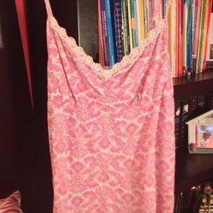 Delias Top is being swapped online for free