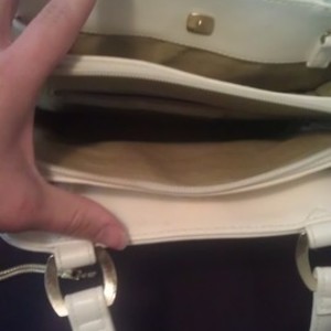 vintage purse is being swapped online for free