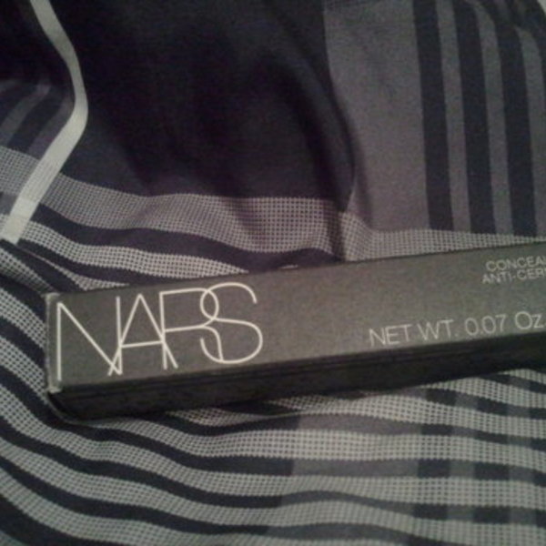 Nars concealer stick is being swapped online for free