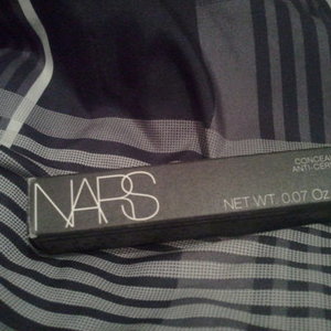 Nars concealer stick is being swapped online for free