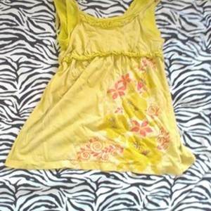 fang tank top is being swapped online for free