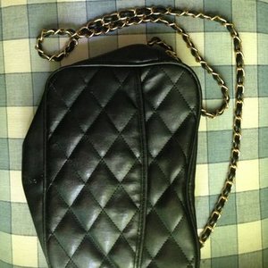 CrossBody Bag is being swapped online for free