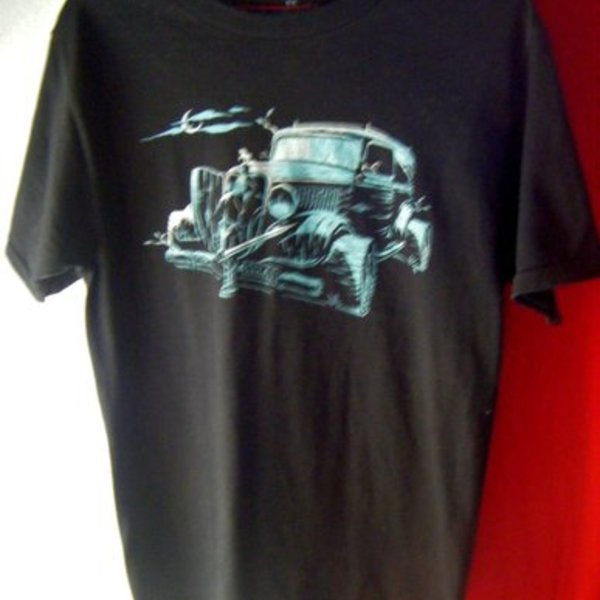trojan hearse threadless shirt guys small is being swapped online for free