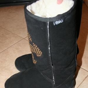 EMU boots 9M/W10 is being swapped online for free