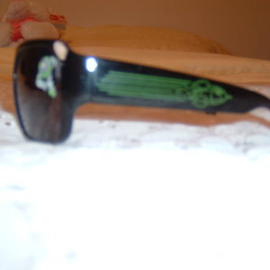 Buzz Lightyear Sunglasses is being swapped online for free