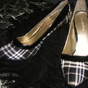 Plaid Pumps is being swapped online for free