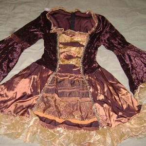 costume (pending) is being swapped online for free