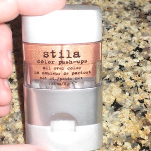 Stila color push up copper flash 90% is being swapped online for free