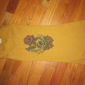 Victoria's Secret Vintage Rose Tank Size XS is being swapped online for free