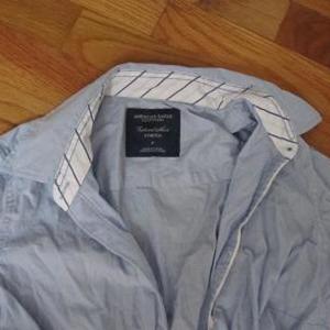 American Eagle Light Blue Tailored Shirt Size 0 is being swapped online for free