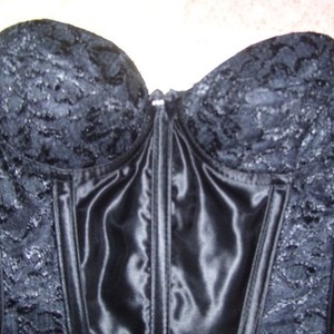 Lacy black corset is being swapped online for free