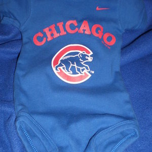 Nike Chicago Cubs blue logo onesie shirt 3-6 months unisex is being swapped online for free