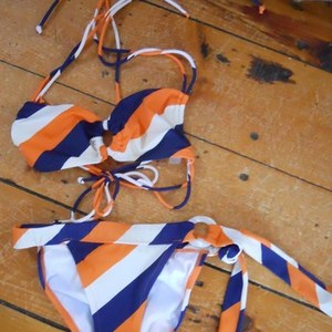 Victorias Secret Blue/Orange/White Bakini is being swapped online for free