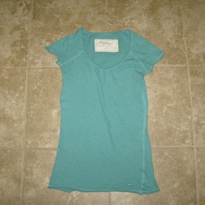 Green A&F shirt sz M is being swapped online for free