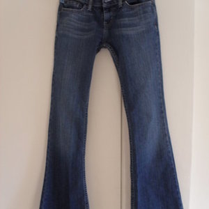 Hollister flare jeans 3 is being swapped online for free