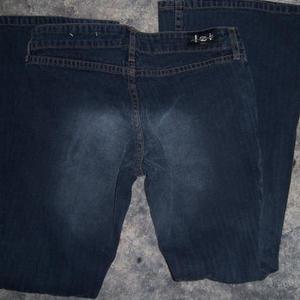Size 5 Lei jeans is being swapped online for free