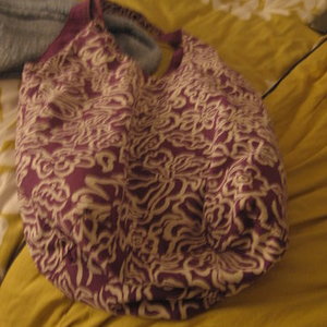Reversible American Eagle Summer Bag is being swapped online for free