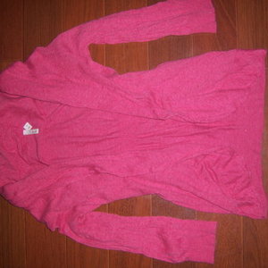 Small soft sweater is being swapped online for free