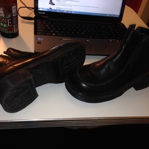 Excellent 90s Docs UK6 (8-8.5) is being swapped online for free