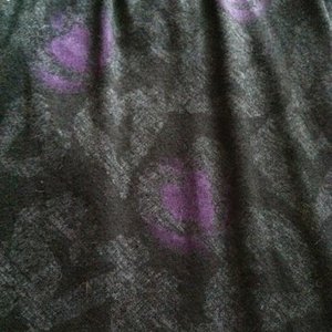 Delias cute top is being swapped online for free