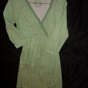 Maternity Dress is being swapped online for free