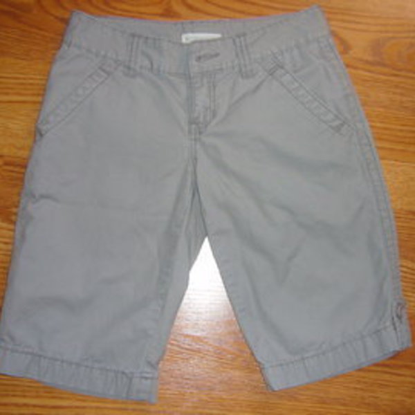 Aeropostale Khaki Bermudas Size 0 is being swapped online for free