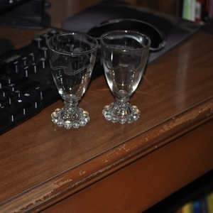 beautiful little vintage glasses is being swapped online for free
