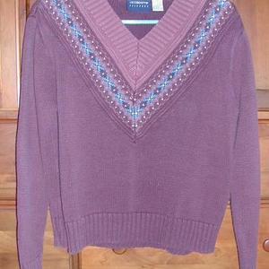 Liz Claiborne Cotton Sweater is being swapped online for free