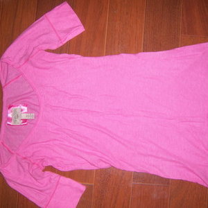 HCO small thin comfy top HOLLISTER is being swapped online for free