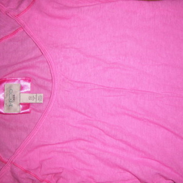 HCO small thin comfy top HOLLISTER is being swapped online for free