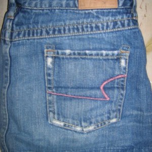 American Eagle Denim Skirt is being swapped online for free