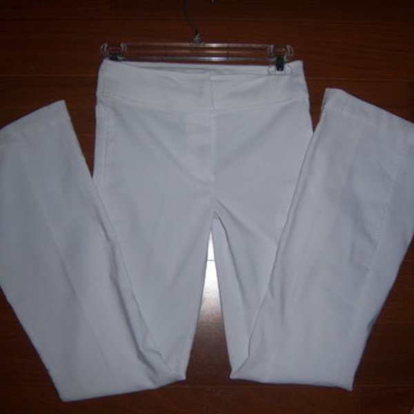 0/1 X-Small white office casual pant is being swapped online for free