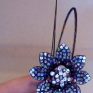 flower jeweled headband is being swapped online for free