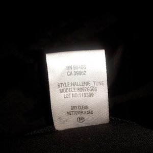 Theory Wool Helene Dress Size 4 (Runs small, fits 0-2) is being swapped online for free