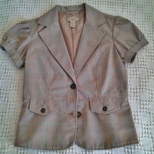 Short Sleeve Suit Top is being swapped online for free