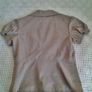 Short Sleeve Suit Top is being swapped online for free