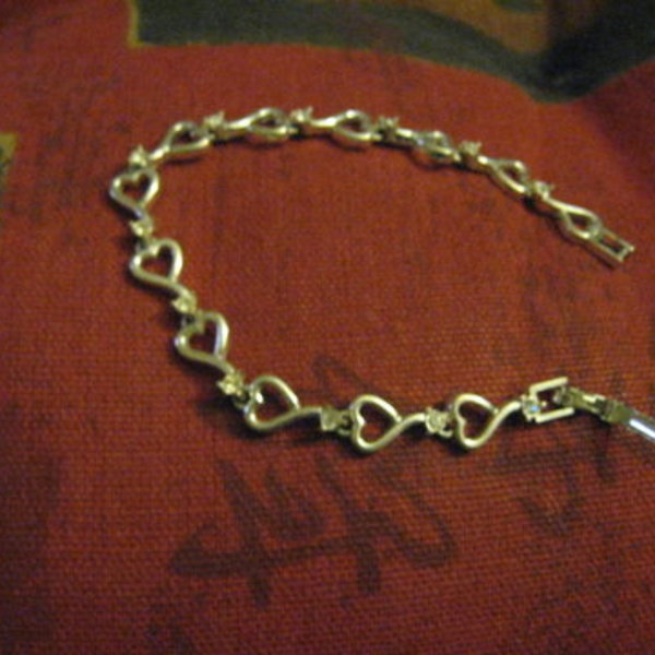 rhinestone and heart bracelet is being swapped online for free