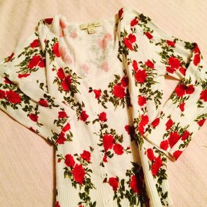 Forever 21 Cardigan [XS/S] is being swapped online for free