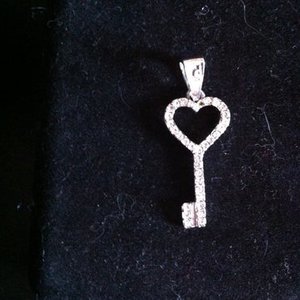 Set of Charms is being swapped online for free