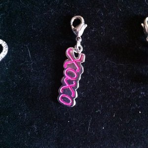 Set of Charms is being swapped online for free