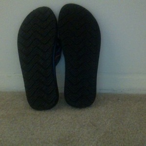 Teva foam sandals  is being swapped online for free