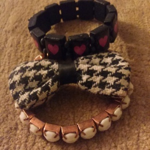 Mini Accessories Pack  is being swapped online for free