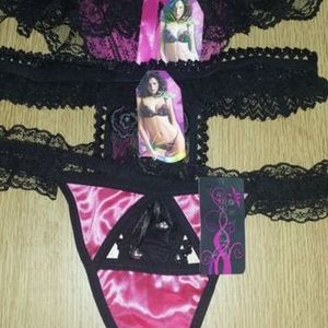 3x bnwt gstrings 8/10 uk or small is being swapped online for free