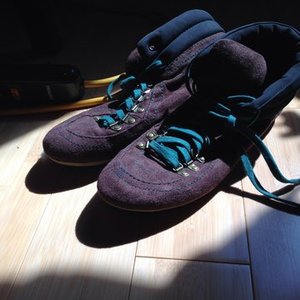 peter pan boots is being swapped online for free