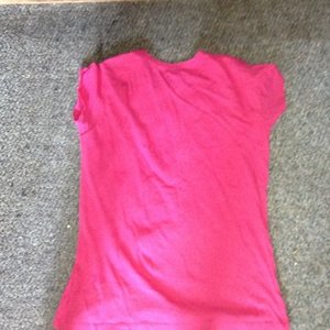 Pink skull t-shirt is being swapped online for free