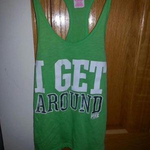 VS PINK green sleepwear tank is being swapped online for free